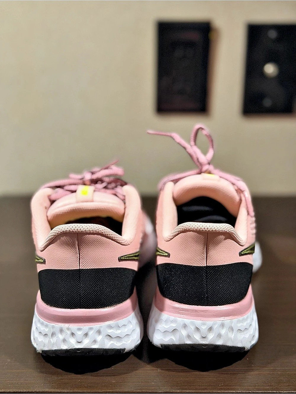 Nike Epic React Flyknit Pink Athletic Shoes - Picture 4 of 5